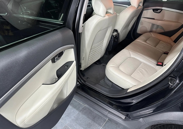 Volvo XC 70 cena 44500 przebieg: 237000, rok produkcji 2011 z Otmuchów małe 742